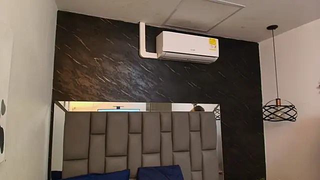 kissme_luna: απευθείας συνομιλία ΧΧΧ