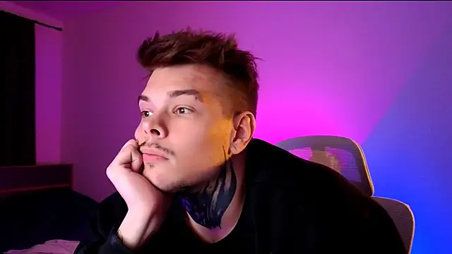 DENIS_HERE Chat XXX in diretta