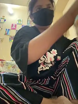 Pertunjukan Kamera Web LustyJoya-02