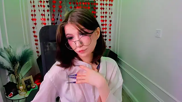 Chat +18 de MeLLSawertyq ao vivo