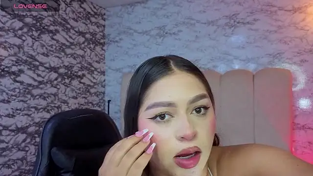 Dayan_v_ লাইভ XXX চ্যাট