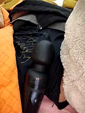 HaralushiaaaのライブXXXチャット