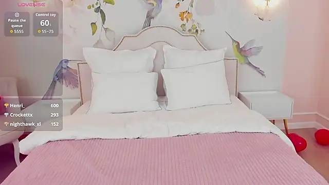 milaleoneliのライブXXXチャット