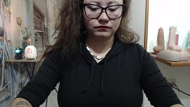 curly_greeneyed – Live XXX-chat