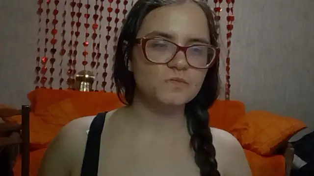 Chat XXX en directo de Miyabeee