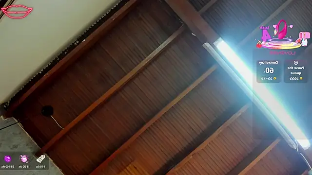 Maya_curvy webkamerás műsora