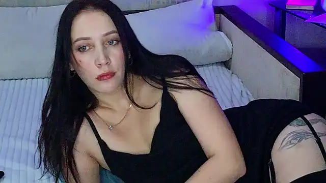 MonicaSweetxのライブXXXチャット