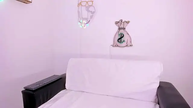 Chat +18 de eileen_tanihara ao vivo