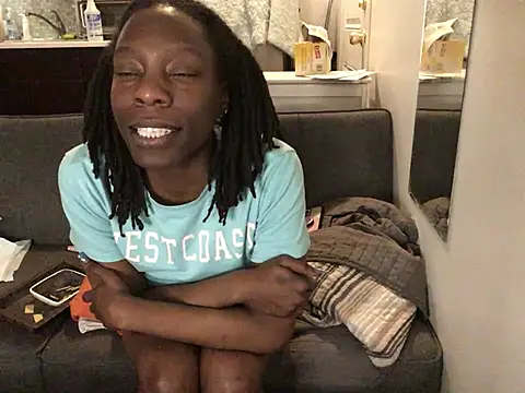 Chatroom XXX en direct de littyleesh1