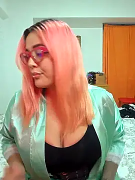 Nova-Satela élő XXX-chatje