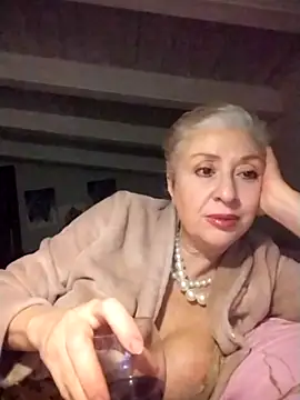 XXX chat uživo modela divinaerotica