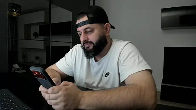 Онлайн чат XXX DravenPeak