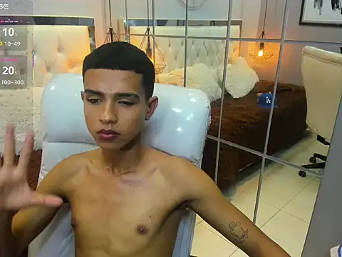 alexking_2n Webbikameraesitys