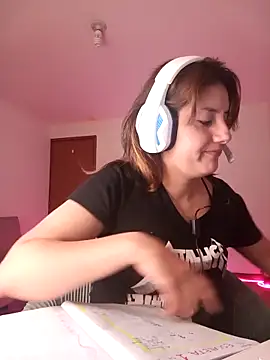 LuisaLeanのライブXXXチャット