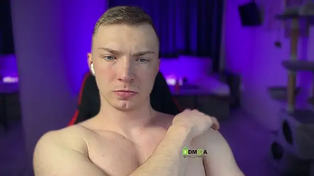 iron__chap Webcamshow