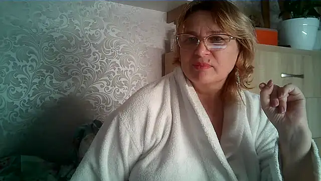 Aline_LoveFlowers webkamerás műsora