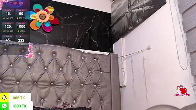 LAILAGUMMY élő XXX-chatje