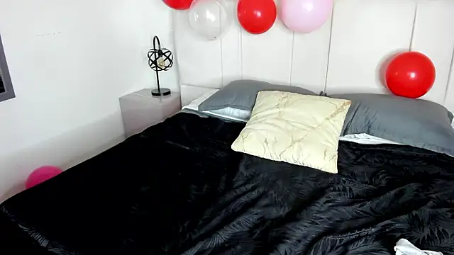 Minibombom Chat XXX live