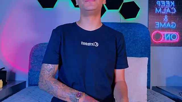 TommyBlue_'s Live XXX Chat