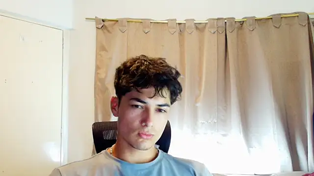 Czat XXX na żywo – jimmy_class