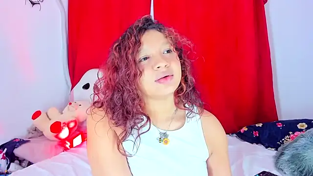 Chatroom XXX en direct de Emily_Coper18