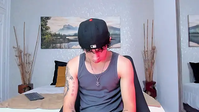 Czat XXX na żywo – Tyler_durten