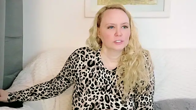 Sarah4you Live XXX-chat