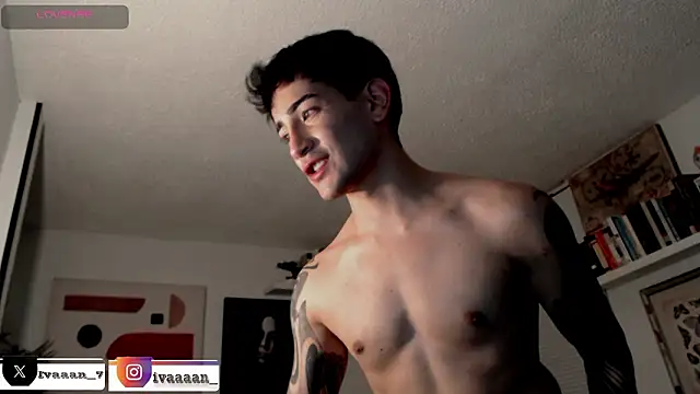 ivaaaan_ live XXX chat
