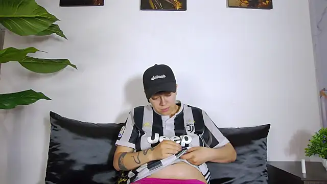 Онлайн чат XXX alex_noa