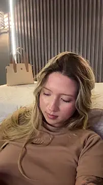 MiaPetit_n Live XXX chat