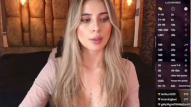 دردشة KiaraCarter الجنسية المباشرة