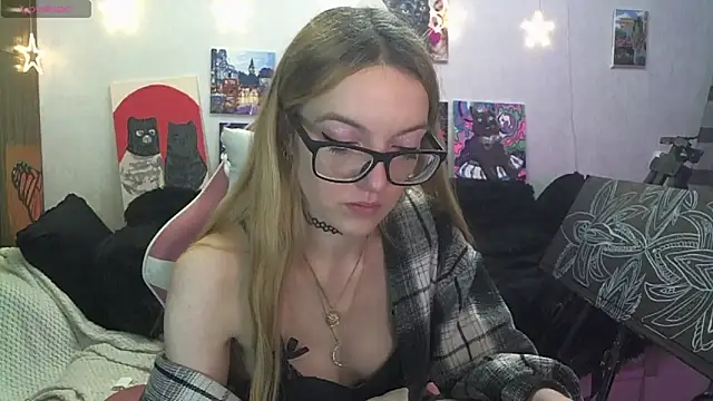 دردشة SecretSophia الجنسية المباشرة