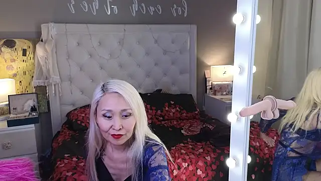 RoxalanaStar: απευθείας συνομιλία ΧΧΧ