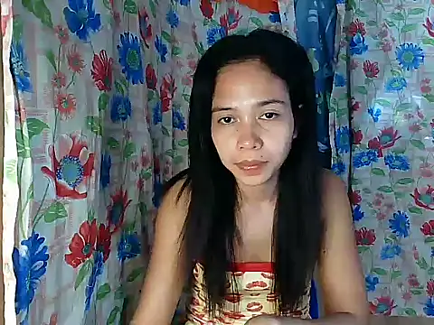 PinaySkinnyGirl live XXX chat