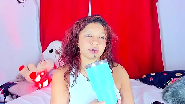 Emily_Coper18 Chat XXX live