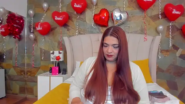 GabyGrey_: διαδικτυακό σόου στην κάμερα