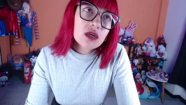 Chatroom XXX en direct de MissMiia2