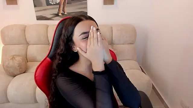 Онлайн чат XXX IsaConnor