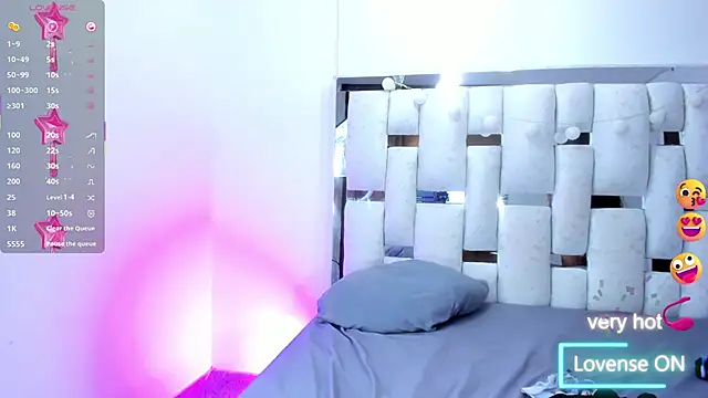 Chat +18 de LunaQueen16 ao vivo