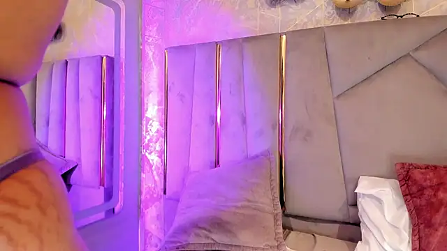 Sariitaa_ Chat XXX in diretta