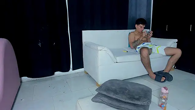 self_love46 élő XXX-chatje