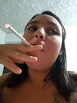 LizzRouse élő XXX-chatje