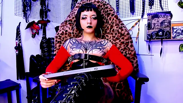 Agatha_BDSM's Live XXX Chat