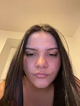 Онлайн чат XXX Selena_y