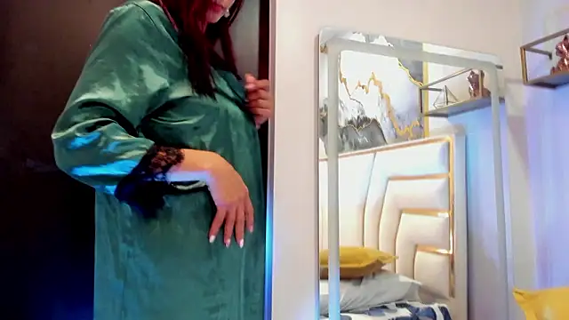 แชท XXX สดของ HannaPetit