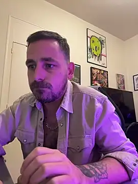 Show modela defbond420 na web-kameri