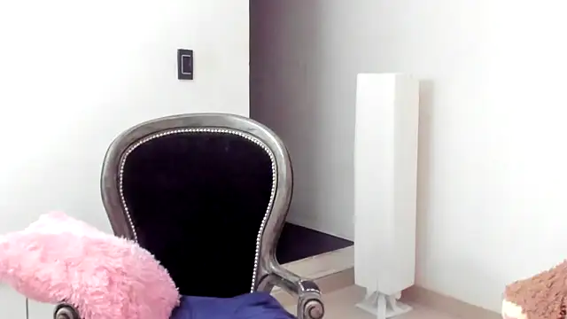 Chatroom XXX en direct de __Emma__11__Lecat_