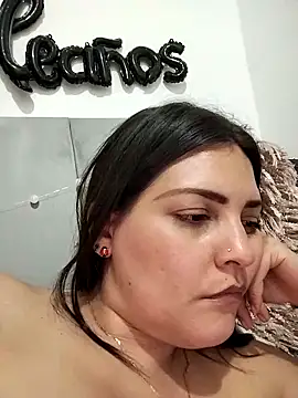 Chat +18 de Mia_Hampton ao vivo