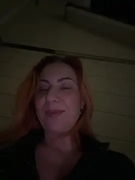 PervyxMilfxxのライブXXXチャット