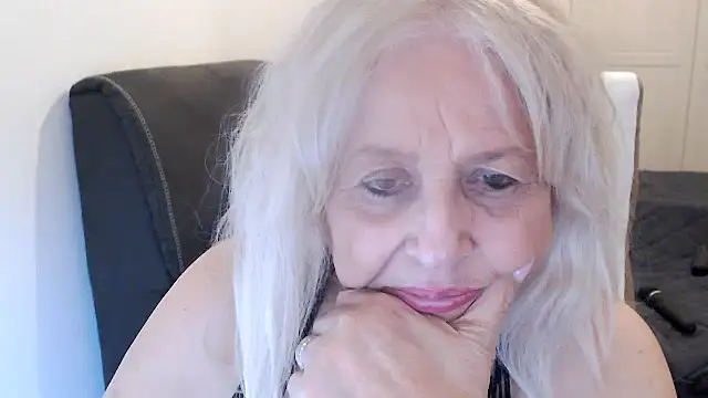 แชท XXX สดของ SusiLifeXXX